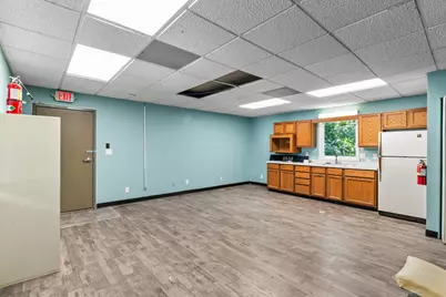 2532 Spring Arbor Road #2, Jackson, MI 49203 - Photo 18