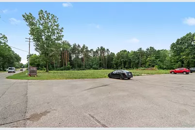 2678 S Patterson Road, Wayland, MI 49348 - Photo 8