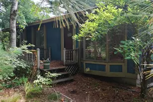 3626 Bittersweet Dr, Columbiaville, MI 48421 - Photo 2