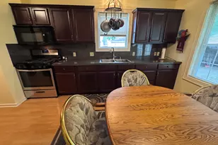 833 Kenneth St SW, Wyoming, MI 49509 - Photo 10