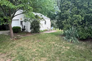 833 Kenneth St SW, Wyoming, MI 49509 - Photo 6