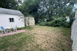 833 Kenneth St SW, Wyoming, MI 49509 - Photo 8