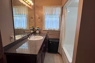833 Kenneth St SW, Wyoming, MI 49509 - Photo 22