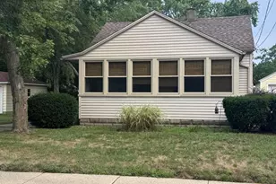 833 Kenneth St SW, Wyoming, MI 49509 - Photo 2