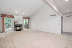 6257 Gatewood, West Bloomfield, MI 48322 - Photo 34