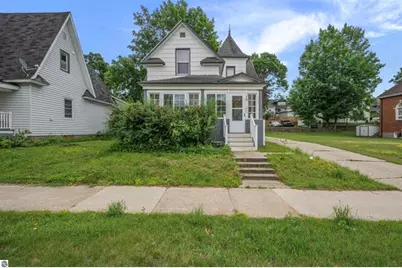 314 E Pine Street, Cadillac, MI 49601 - Photo 36
