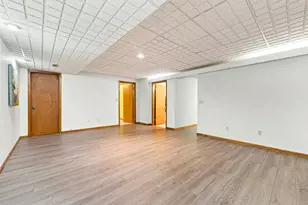 5295 Bear Lake Dr, East Lansing, MI 48823 - Photo 38
