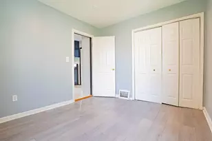 24300 Melrose Ave, Eastpointe, MI 48021 - Photo 18