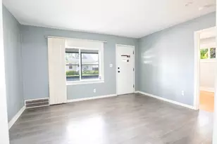 24300 Melrose Ave, Eastpointe, MI 48021 - Photo 6