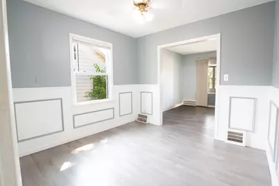24300 Melrose Avenue, Eastpointe, MI 48021 - Photo 8