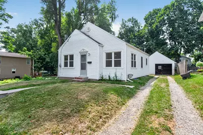 135 E Mansion, Jackson, MI 49203 - Photo 1