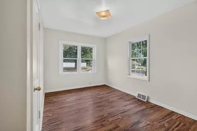 135 E Mansion, Jackson, MI 49203 - Photo 20