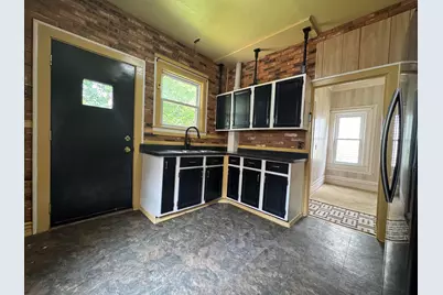 711 Veto Street NW, Grand Rapids, MI 49504 - Photo 2