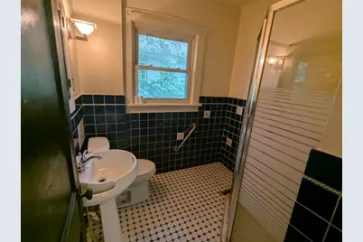 140 W Addison Street, Jackson, MI 49203 - Photo 6