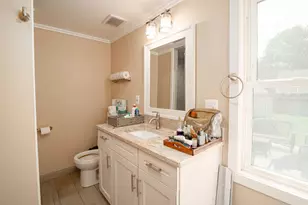 661 W Coy Ave, Hazel Park, MI 48030 - Photo 12
