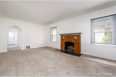 2344 Madison Avenue SE, Grand Rapids, MI 49507 - Photo 10