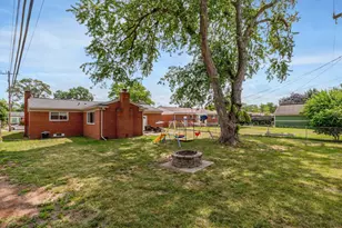 10115 Bassett St, Livonia, MI 48150 - Photo 14