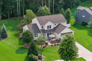 4238 Oak Timbers Dr NE, Grand Rapids, MI 49525 - Photo 2