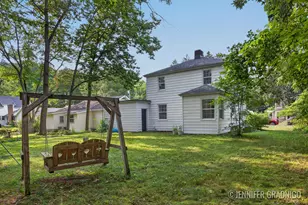 415 Hastings St, Allegan, MI 49010 - Photo 16
