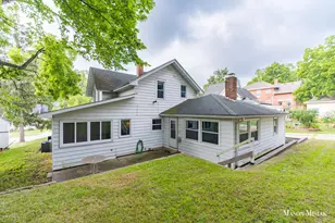 636 Hackett St, Ionia, MI 48846 - Photo 36