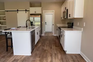 8463 Oak Shade Cir, Davison, MI 48423 - Photo 28