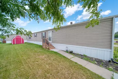 181 Newbury, Adrian, MI 49221 - Photo 2