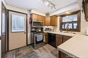 3609 Jupiter Ave NE, Grand Rapids, MI 49525 - Photo 18