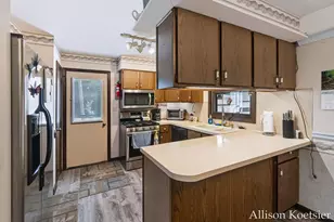 3609 Jupiter Ave NE, Grand Rapids, MI 49525 - Photo 16