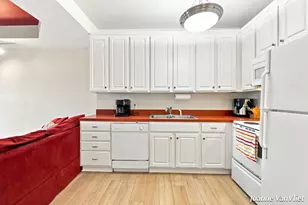 17 W 10th St, Holland, MI 49423 - Photo 6