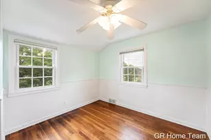 2138 Houseman Ave NE, Grand Rapids, MI 49505 - Photo 22