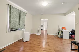 116 N Summit St, Ypsilanti, MI 48197 - Photo 2