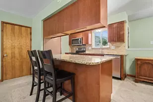 2880 Pebble Creek Dr, Ann Arbor, MI 48108 - Photo 8
