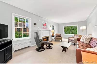 445 W Lawrence Avenue, Zeeland, MI 49464 - Photo 8