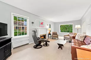 445 W Lawrence Ave, Zeeland, MI 49464 - Photo 8