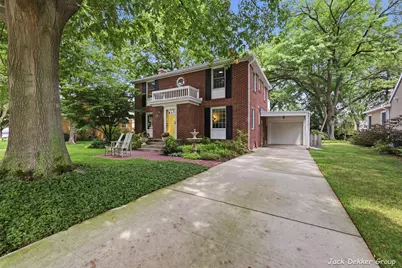 445 W Lawrence Avenue, Zeeland, MI 49464 - Photo 2