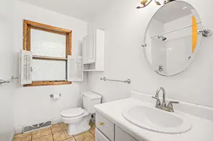 808 Jones St, Marshall, MI 49068 - Photo 16