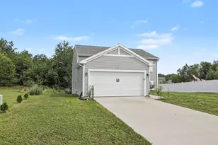 970 View Pointe Dr, Middleville, MI 49333 - Photo 4