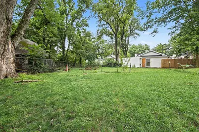 109 W Chicago Street, Buchanan, MI 49107 - Photo 20