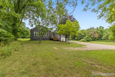 9810 S Division Avenue SW, Byron Center, MI 49315 - Photo 4