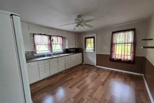 10702 Cutler St, Chippewa Lake, MI 49320 - Photo 6
