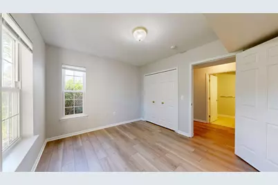 2767 S Knightsbridge Circle, Ann Arbor, MI 48105 - Photo 16