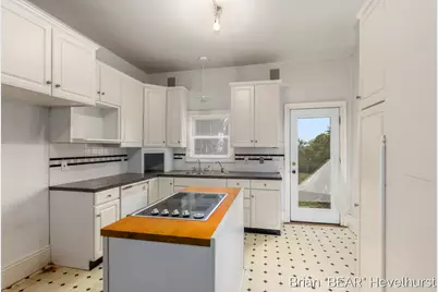 827 Fairview Avenue NE, Grand Rapids, MI 49503 - Photo 12