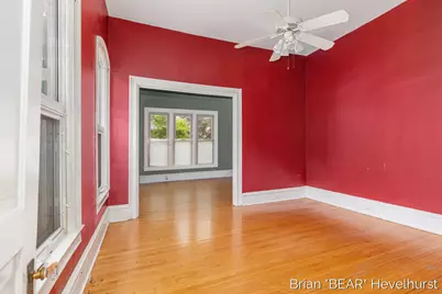 827 Fairview Avenue NE, Grand Rapids, MI 49503 - Photo 10