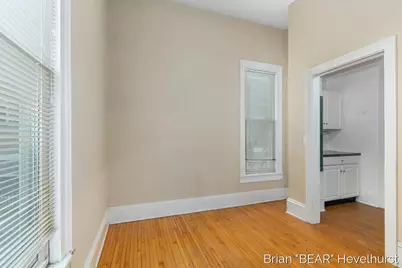 827 Fairview Avenue NE, Grand Rapids, MI 49503 - Photo 16
