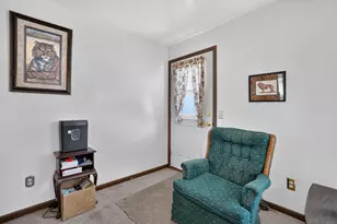 199 E 34th St, Holland, MI 49423 - Photo 6