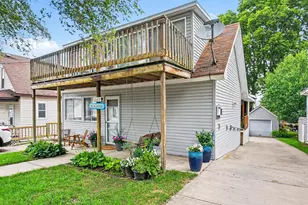 307 Park St, Saint Joseph, MI 49085 - Photo 1