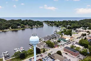 560 S Hancock St, Pentwater, MI 49449 - Photo 4