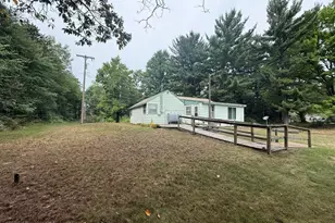 4048 Cloverville Rd, Fruitport, MI 49415 - Photo 4