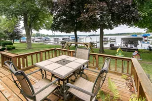 11256 Algonquin Dr, Pinckney, MI 48169 - Photo 4