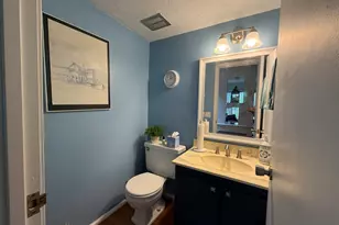135 Balmoral Ct, Kalamazoo, MI 49006 - Photo 6